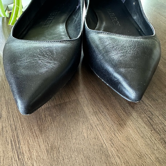 Burberry Black Leather flats with gold detail on heel- size Women’s 39- 8.5 US - Picture 3 of 11